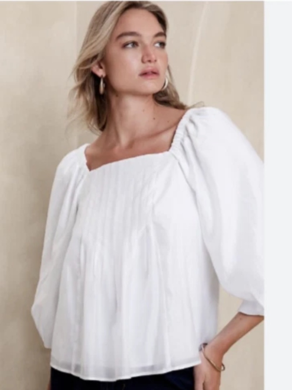 Banana Republic Sz L Lightweight Pleated Off Shoulder Business Casual Blouse